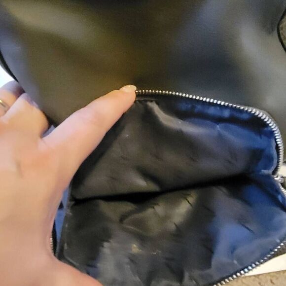 Simply Vera Vera Wang OLIVE GREEN Faux Leather Purse Backpack Handbag - Picture 5 of 8